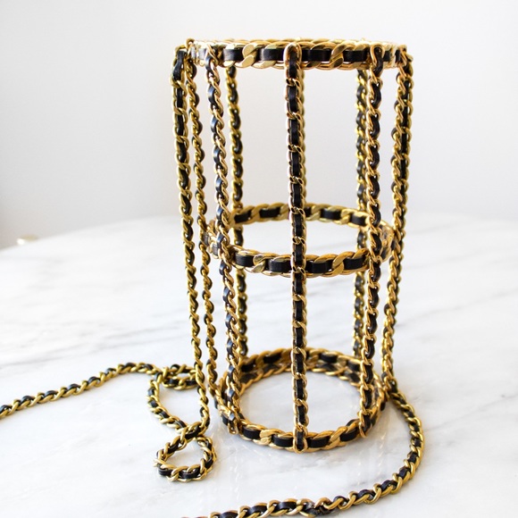 Iconic Chanel Vintage Fall 1994 Gold Metal Chain Black 94A Water Bottle Holder - Picture 13 of 17